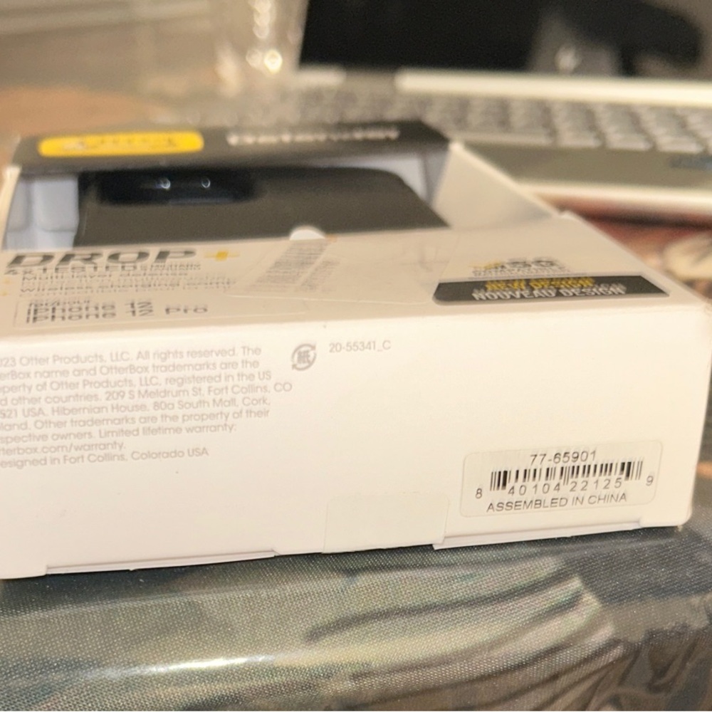 OtterBox Defender Series Black Case for iPhone 12/12 Pro - Picture 6 of 6
